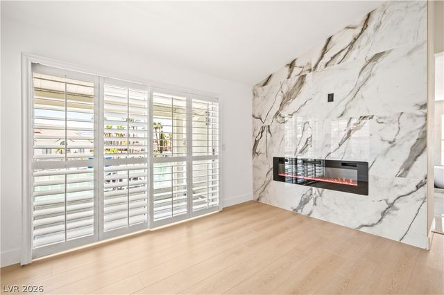3033 Misty Harbour Drive, Las Vegas, NV 89117