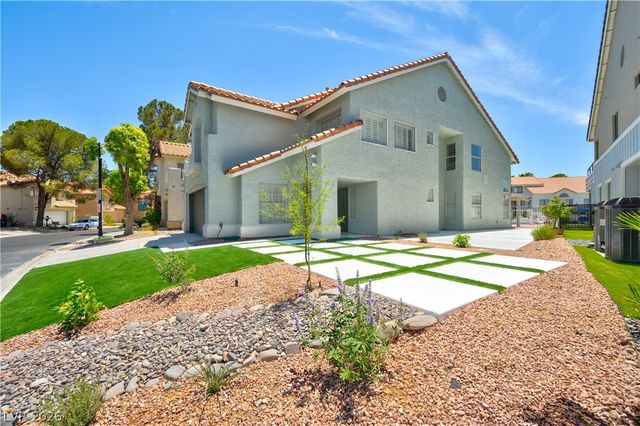 3033 Misty Harbour Drive, Las Vegas, NV 89117
