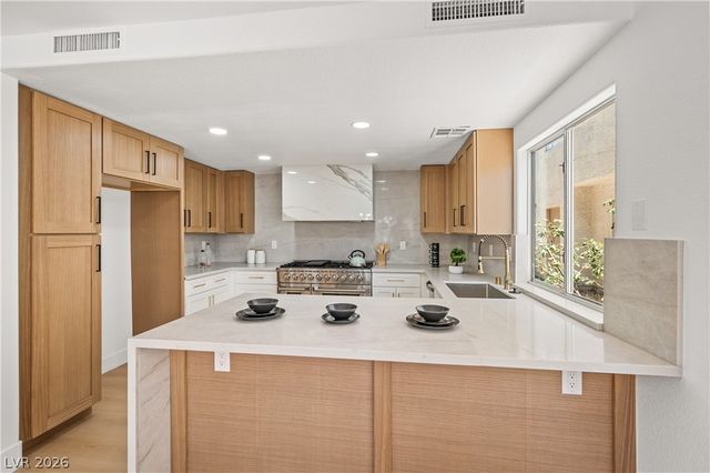 3033 Misty Harbour Drive, Las Vegas, NV 89117