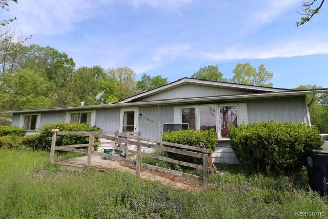 34429 33 Mile Road, Richmond Township, MI 48062