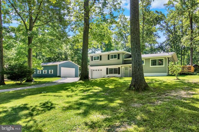 30 HALLECK DR, East Berlin, PA 17316