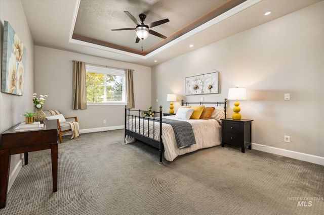 641 E Crest Ridge Dr, Meridian, ID 83642