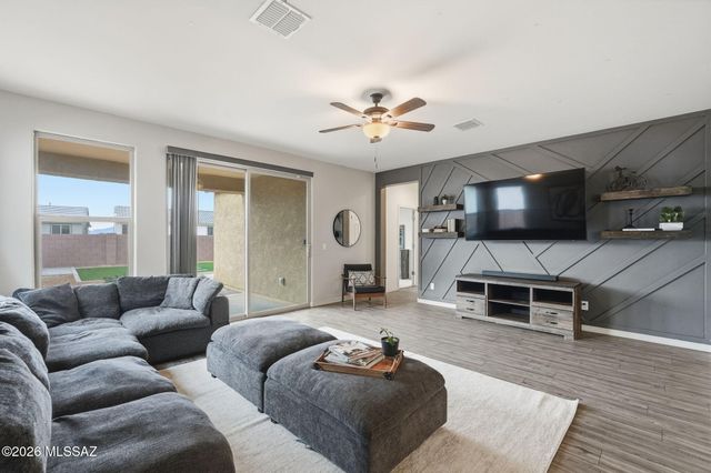 13435 E Homesteaders Lane, Tucson, AZ 85747