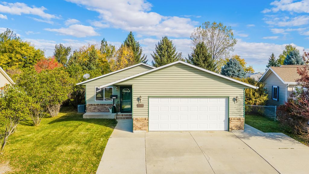1719 Sagebrush Drive, Sheridan, WY 82801 photo 3