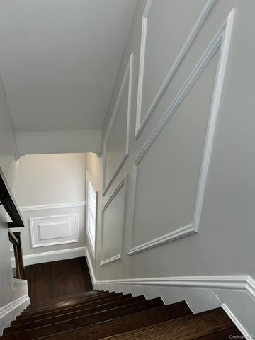 53 Lee Avenue, Valley Stream, NY 11581