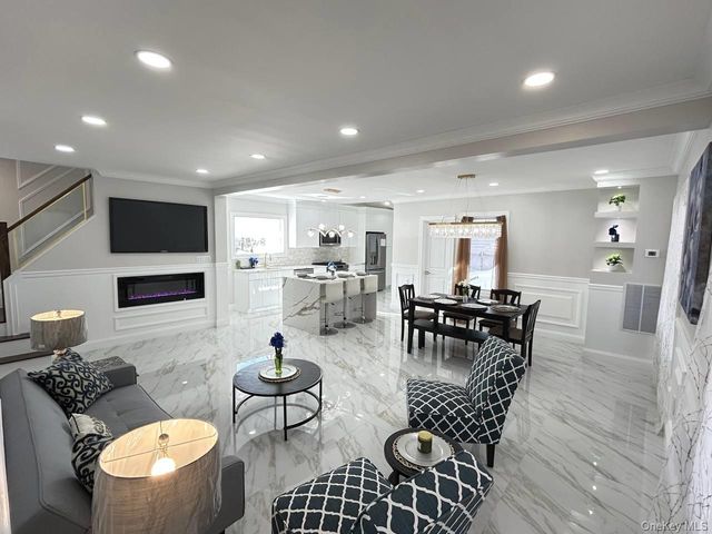 53 Lee Avenue, Valley Stream, NY 11581