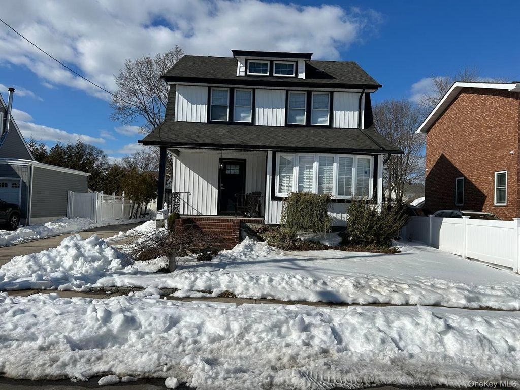 53 Lee Avenue, Valley Stream, NY 11581