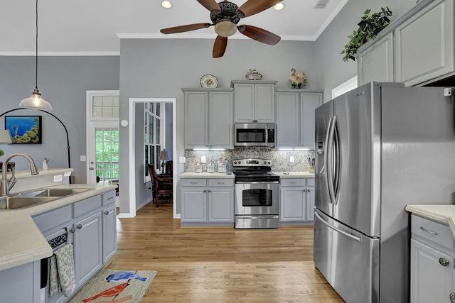 5581 River Valley Way, Flowery Branch, GA 30542