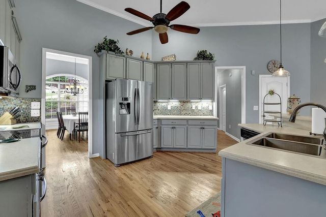 5581 River Valley Way, Flowery Branch, GA 30542