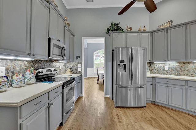 5581 River Valley Way, Flowery Branch, GA 30542