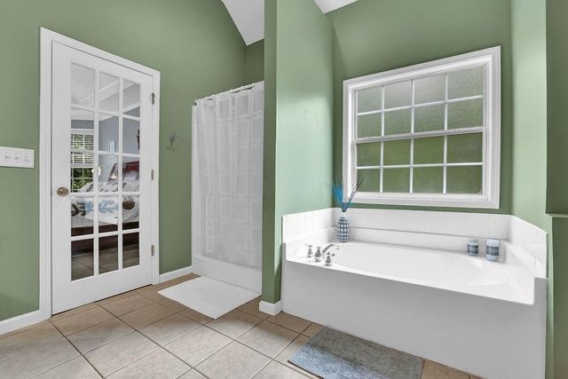 5581 River Valley Way, Flowery Branch, GA 30542