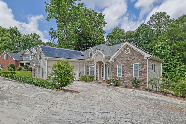 5581 River Valley Way, Flowery Branch, GA 30542