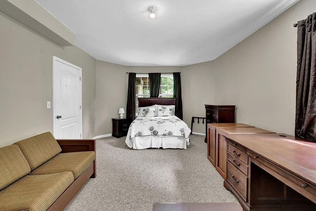 5581 River Valley Way, Flowery Branch, GA 30542