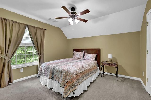 5581 River Valley Way, Flowery Branch, GA 30542