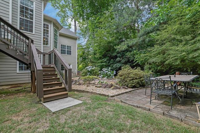 5581 River Valley Way, Flowery Branch, GA 30542