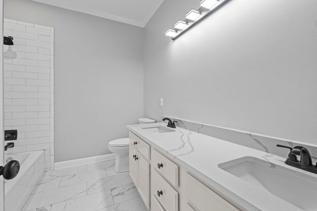 14 Aberdeen Dr, Little Rock, AR 72223