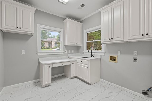 14 Aberdeen Dr, Little Rock, AR 72223