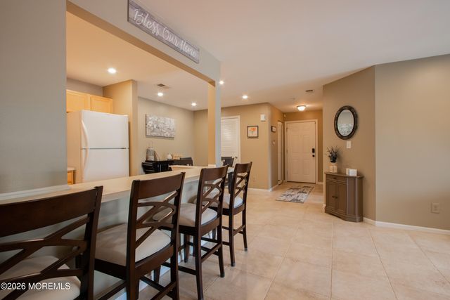 414 Wedgewood Circle 25, Belford, NJ 07718