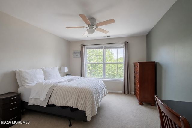 414 Wedgewood Circle 25, Belford, NJ 07718