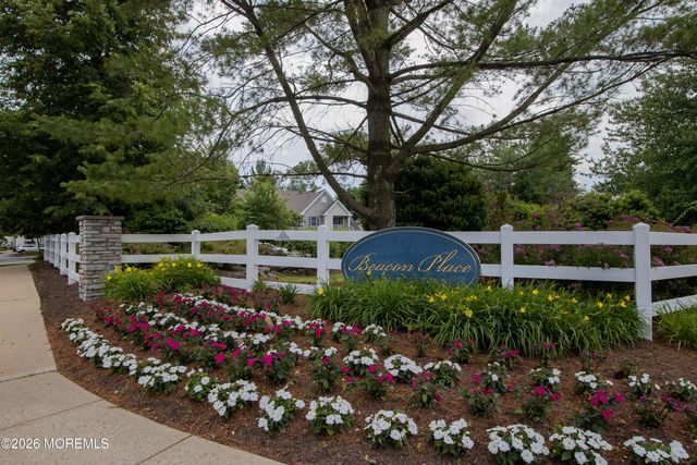 414 Wedgewood Circle 25, Belford, NJ 07718