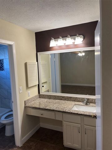 7010 Pickett Drive, Richmond, TX 77469