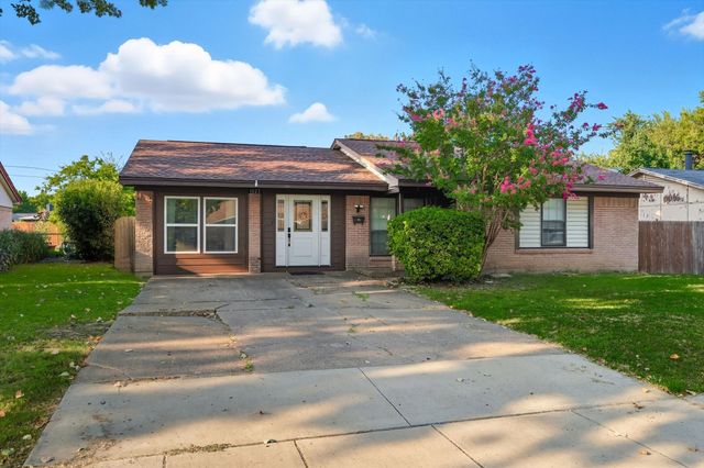 1023 Terry Way, Carrollton, TX 75006