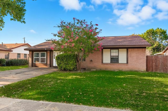 1023 Terry Way, Carrollton, TX 75006