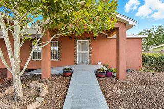 308 GORE Avenue SE, Albuquerque, NM 87105