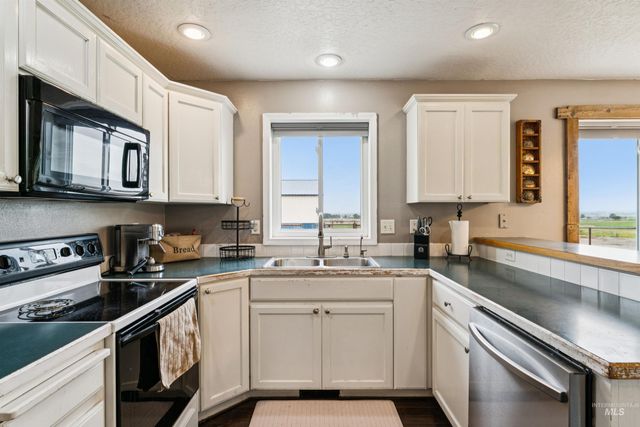 19012 Upper Pleasant Ridge Rd, Caldwell, ID 83607