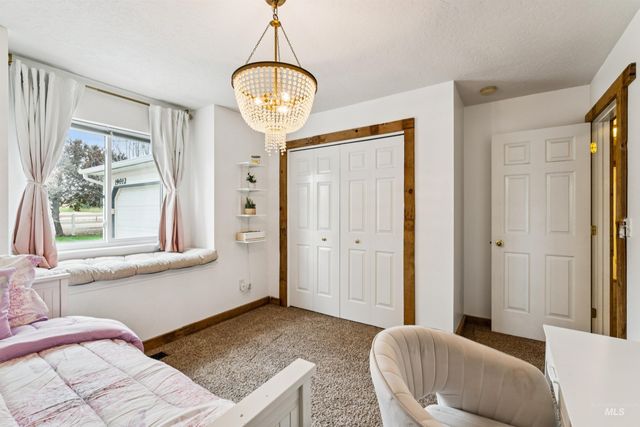 19012 Upper Pleasant Ridge Rd, Caldwell, ID 83607