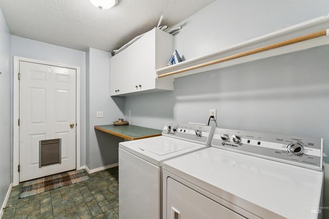 19012 Upper Pleasant Ridge Rd, Caldwell, ID 83607