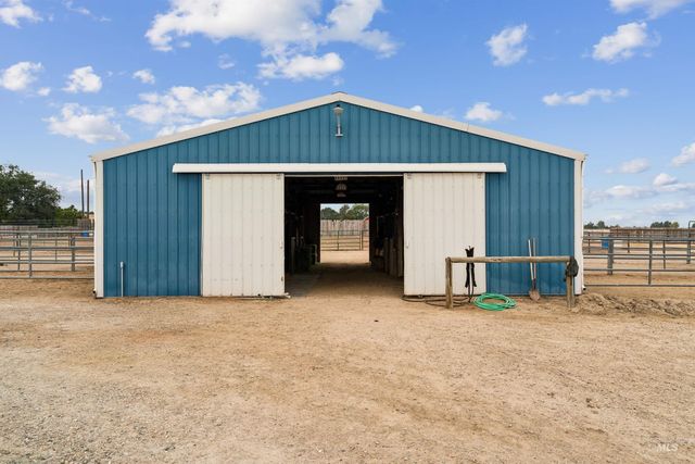 19012 Upper Pleasant Ridge Rd, Caldwell, ID 83607