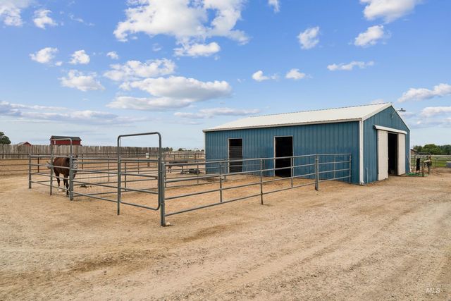 19012 Upper Pleasant Ridge Rd, Caldwell, ID 83607