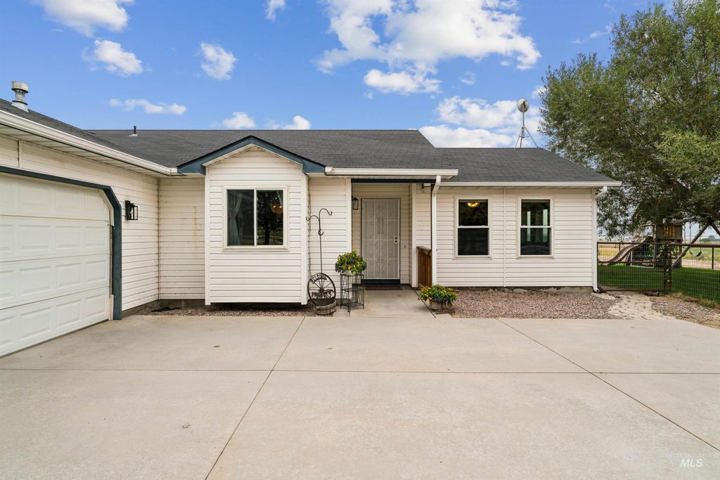 19012 Upper Pleasant Ridge Rd, Caldwell, ID 83607 photo 4