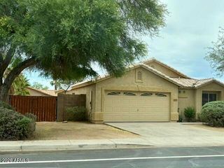 15204 W HONEYSUCKLE Lane, Surprise, AZ 85374