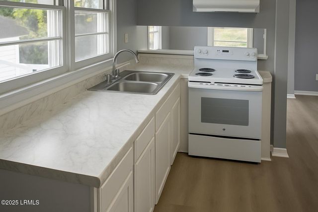 15 Hillstead Lane, Port Royal, SC 29935