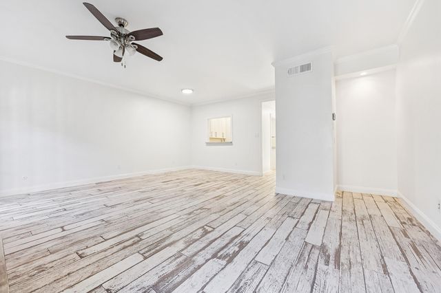 854 Augusta Drive 854, Houston, TX 77057