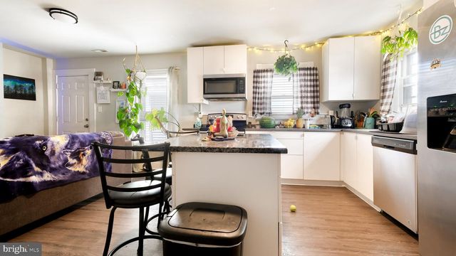 424 WALNUT ST, Lansdale, PA 19446