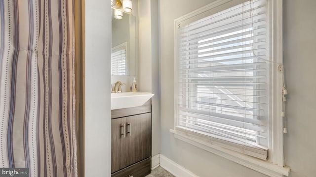 424 WALNUT ST, Lansdale, PA 19446