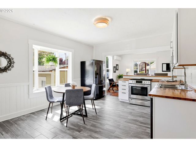 4006 Ne 7TH Ave, Portland, OR 97212