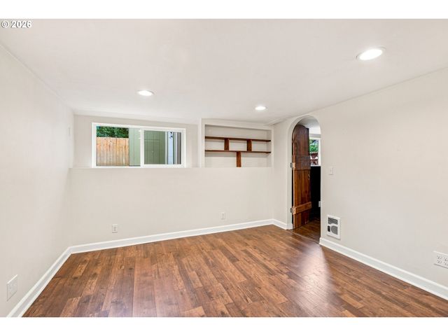 4006 Ne 7TH Ave, Portland, OR 97212
