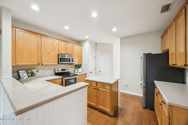 1330 IVYHEDGE Avenue, St. Augustine, FL 32092