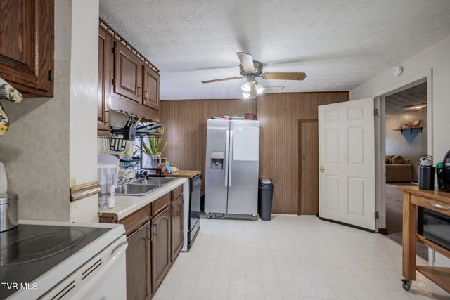 2424 Overlook Road, Kingsport, TN 37664
