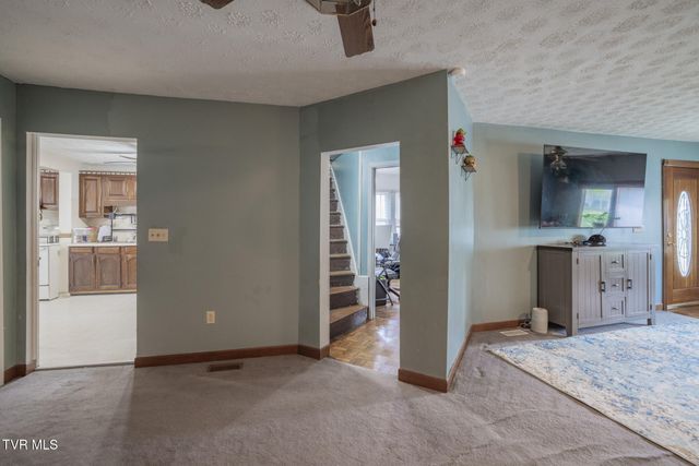 2424 Overlook Road, Kingsport, TN 37664
