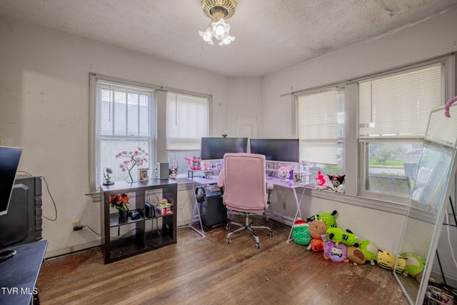 2424 Overlook Road, Kingsport, TN 37664