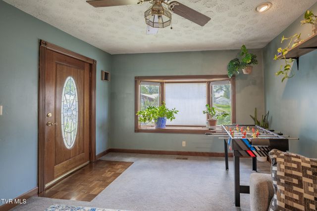 2424 Overlook Road, Kingsport, TN 37664