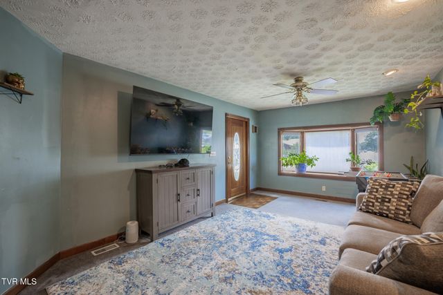 2424 Overlook Road, Kingsport, TN 37664