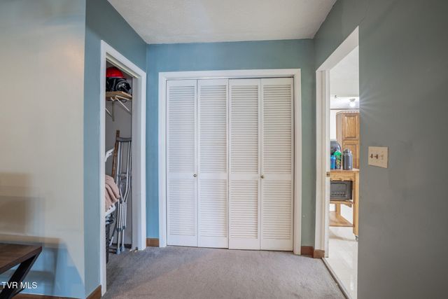 2424 Overlook Road, Kingsport, TN 37664