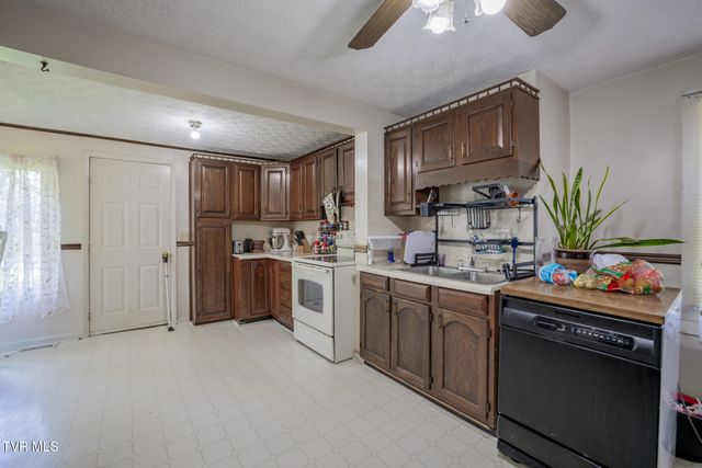2424 Overlook Road, Kingsport, TN 37664