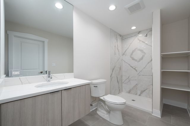 5310 N Spaulding Avenue, Chicago, IL 60625